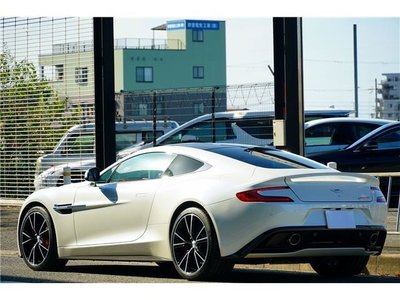 ASTON MARTIN VANQUISH - 7