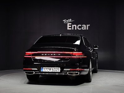 صورة 3 لـ 2023 Genesis G90 (RS4)