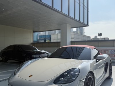 2021 Porsche 718 照片 1