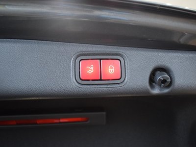 صورة مصغرة 23 لـ 2022 Mercedes-BENZ E-CLASS