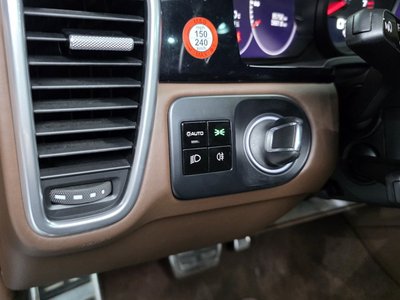 صورة مصغرة 17 لـ 2020 Porsche CAYENNE