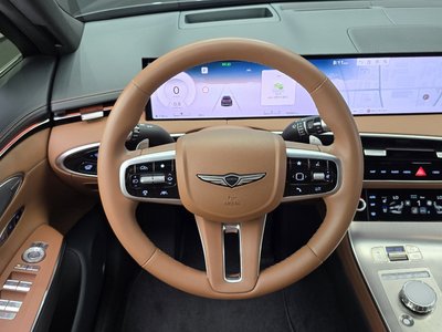 2024 Genesis GV70 thumbnail 19