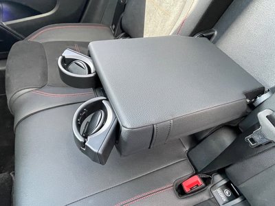 2025 Mercedes-BENZ GLA — миниатюра 28