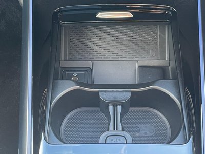 2025 Mercedes-BENZ GLA — миниатюра 17