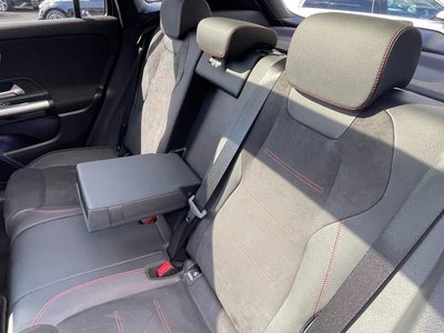 2025 Mercedes-BENZ GLA — миниатюра 25
