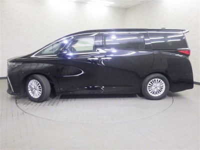 2025 Toyota ALPHARD — фото 6
