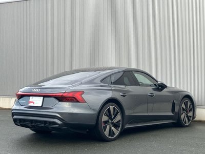 صورة 4 لـ 2025 AUDI E-TRON GT QUATTRO