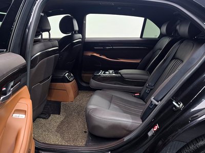 2019 Genesis G90 — миниатюра 12