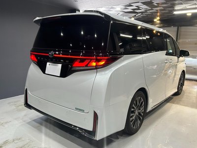 TOYOTA VELLFIRE - 6