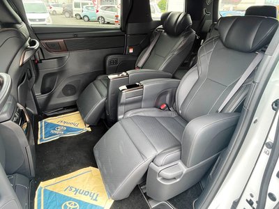 2025 Toyota VELLFIRE thumbnail 44