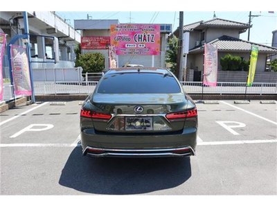 LEXUS LS - 8