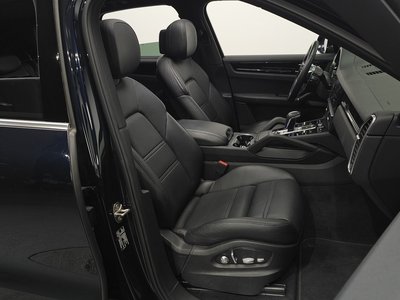 PORSCHE CAYENNE - 10