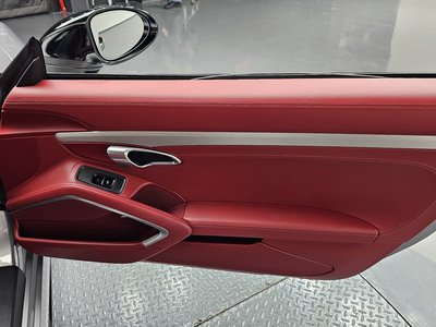 2021 Porsche 718 — миниатюра 15