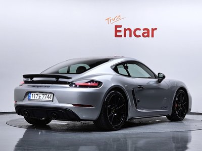 صورة 4 لـ 2021 Porsche 718