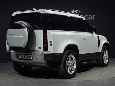 LAND ROVER DEFENDER - 3