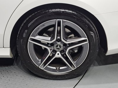 MERCEDES-BENZ E-CLASS - 6