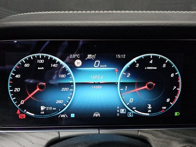 MERCEDES-BENZ E-CLASS - 8