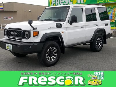 TOYOTA LAND CRUISER 70 - 2