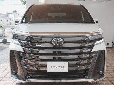 2025 Toyota VELLFIRE photo 9
