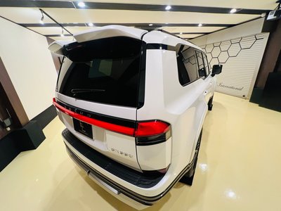 2025 Lexus GX photo 10