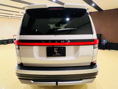 2025 Lexus GX photo 9