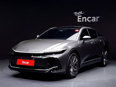 TOYOTA CROWN CROSSOVER