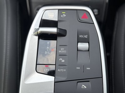 2025 BMW X1 — миниатюра 38