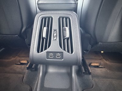2025 BMW X1 — миниатюра 50