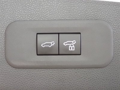 TOYOTA CROWN ESTATE - 9