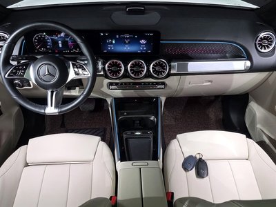 2024 Mercedes-BENZ GLB — фото 5
