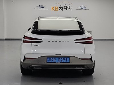 صورة 2 لـ 2022 Genesis GV60