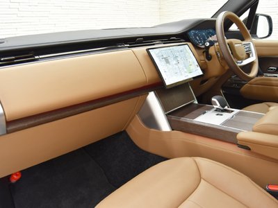 2025 LAND Rover RANGE ROVER — фото 10