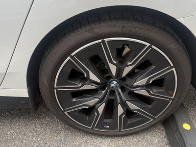 2024 BMW I7 缩略图 20