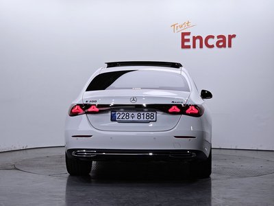 MERCEDES-BENZ E-CLASS - 3