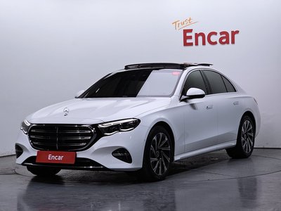 MERCEDES-BENZ E-CLASS - 1