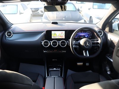 MERCEDES-BENZ EQA - 4