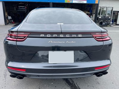 PORSCHE PANAMERA - 5