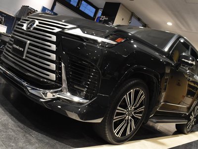 LEXUS LX - 2