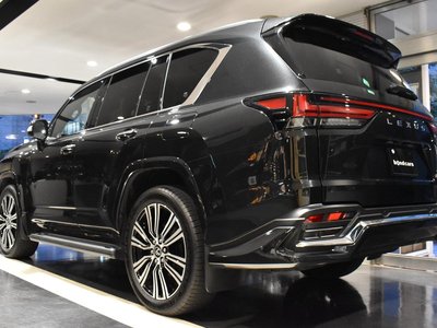 LEXUS LX - 8