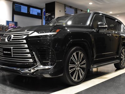 LEXUS LX - 1