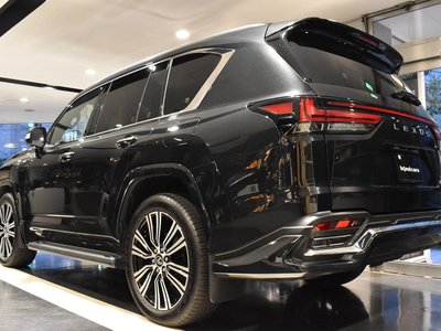 LEXUS LX - 4