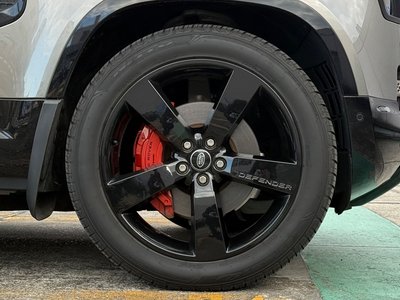 LAND ROVER DEFENDER 110 X 3.0L D300 - 5