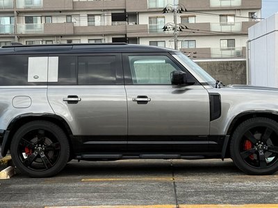 LAND ROVER DEFENDER 110 X 3.0L D300 - 3