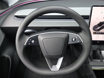 2026 Tesla MODEL 3 — миниатюра 20