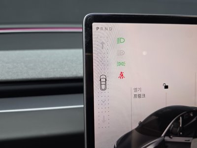2026 Tesla MODEL 3 — миниатюра 12