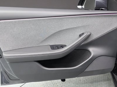 2026 Tesla MODEL 3 — миниатюра 14