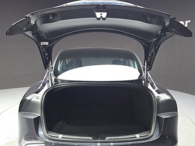 2026 Tesla MODEL 3 — миниатюра 24