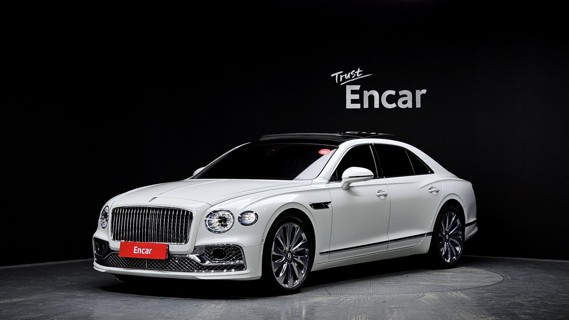 BENTLEY FLYING SPUR - View 1