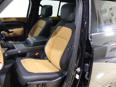 LAND ROVER DEFENDER - 3