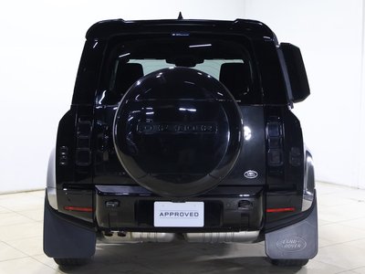 LAND ROVER DEFENDER - 7